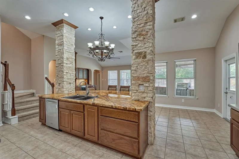 8969 Crighton Crossing Drive, Conroe, Texas, United States. - Photo 20