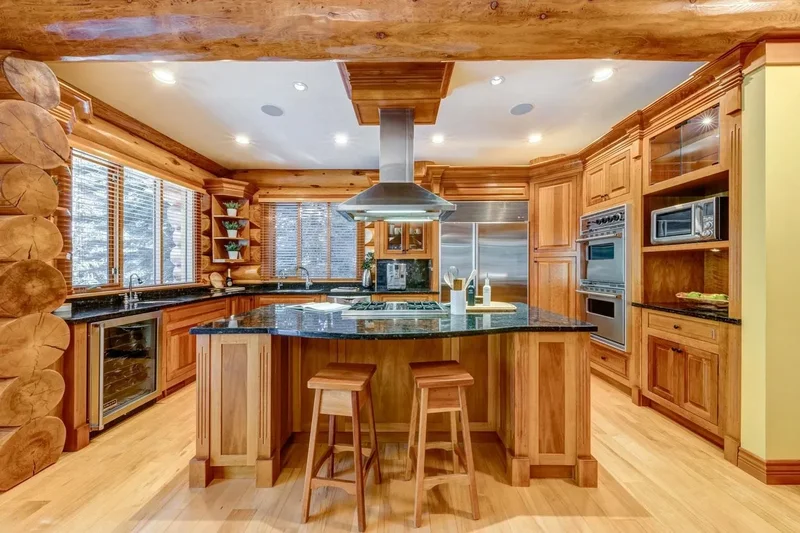 6361 Fairway Drive, Whistler, British Columbia, Canada. - Photo 6