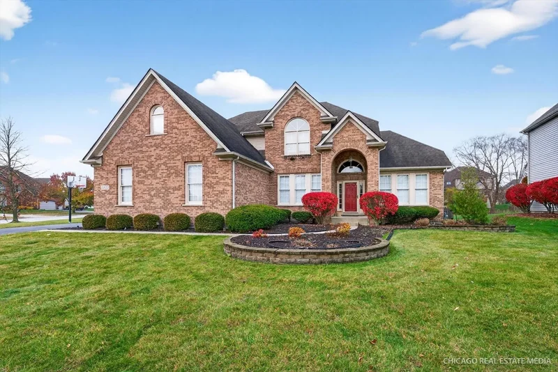 3423 Sunnyside Court, Naperville, IL 60564, Naperville, Illinois, United States. - Photo 2