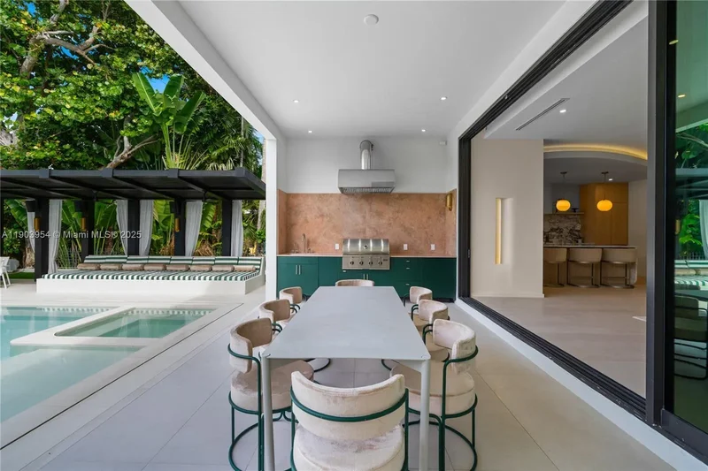 2053 N Bay Rd, Miami Beach, Florida, United States. - Photo 66