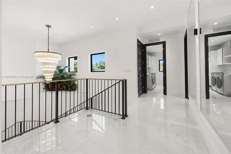 2321 N Bay Rd, Miami Beach, Florida, United States. - Photo 43