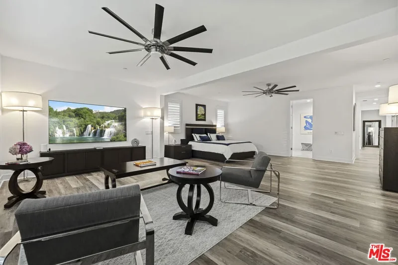 20211 W Liverpool Way, Los Angeles, California, United States. - Photo 30