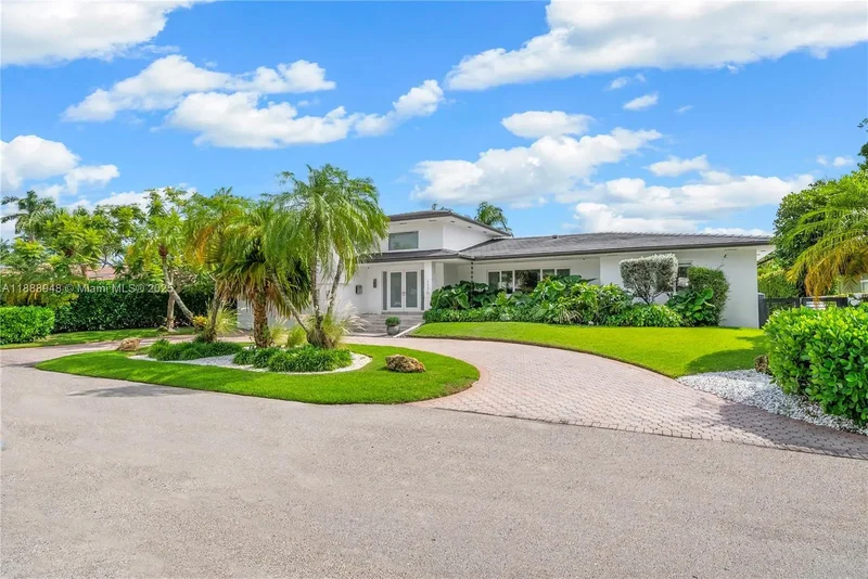 1370 NE 103rd St, Miami, Florida, United States. - Photo 55