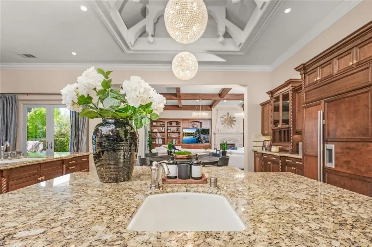 11350 Glencastle Way N, Fresno, CA 93730, Fresno, California, United States. - Photo 29