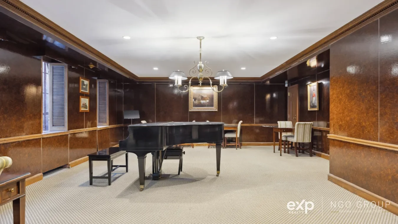 353 West 56 street, New York, New York, United States. - Photo 12