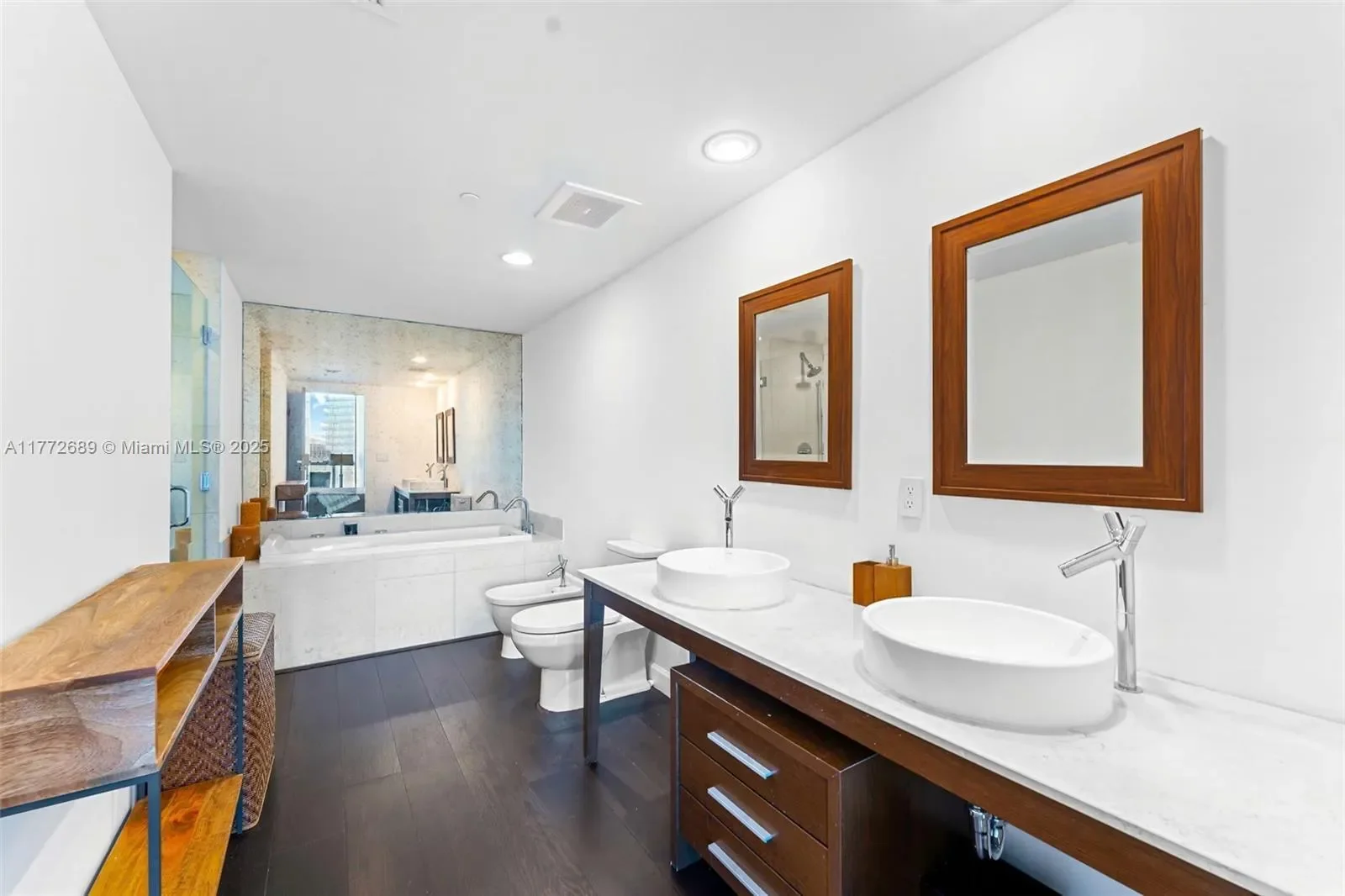 495 brickell ave 4502, Miami, Florida, United States. - Photo 10