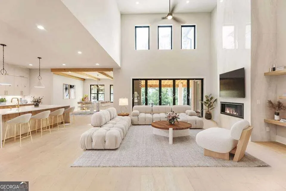 Gallery photo 2