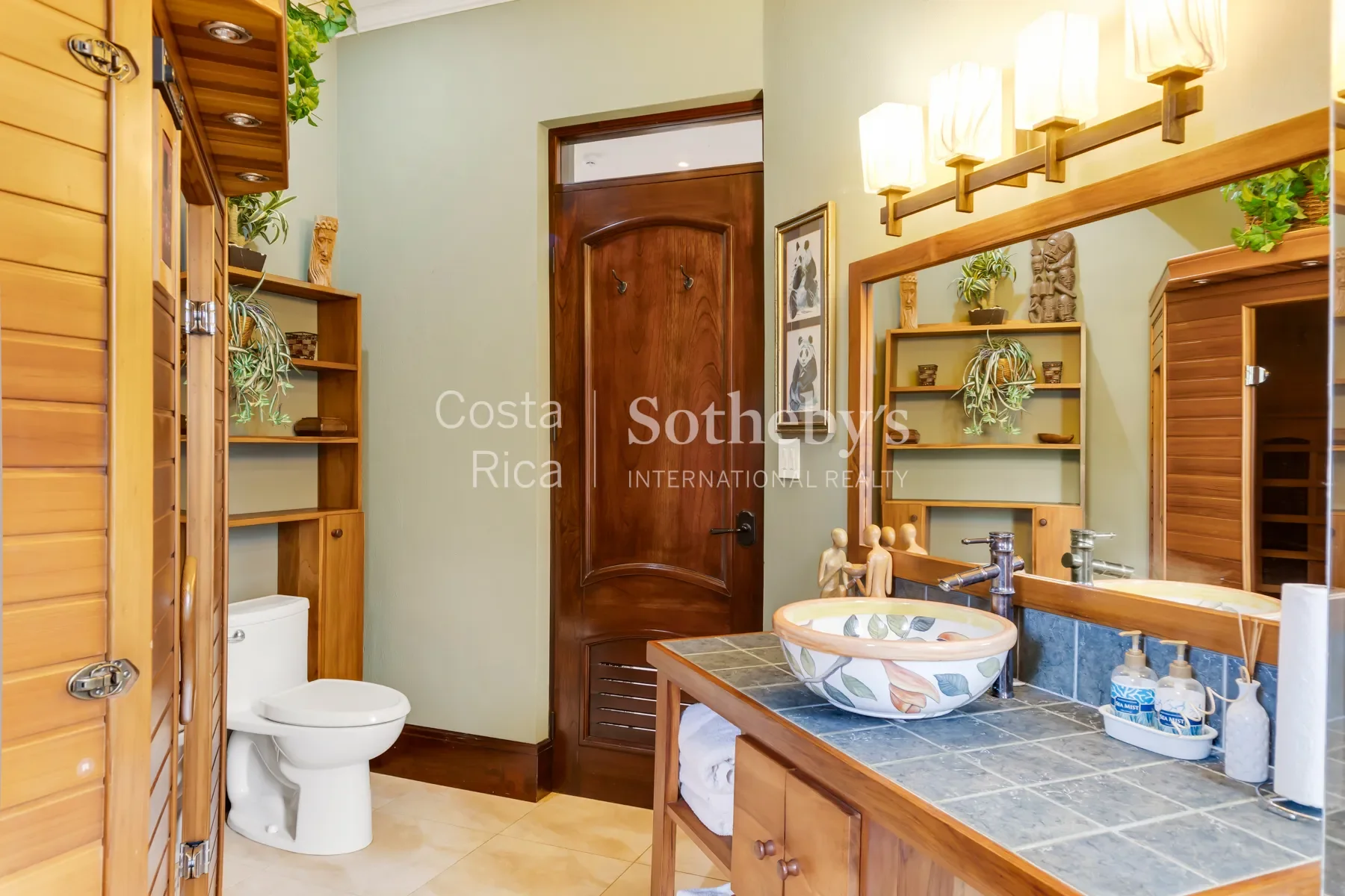 Gallery photo 8