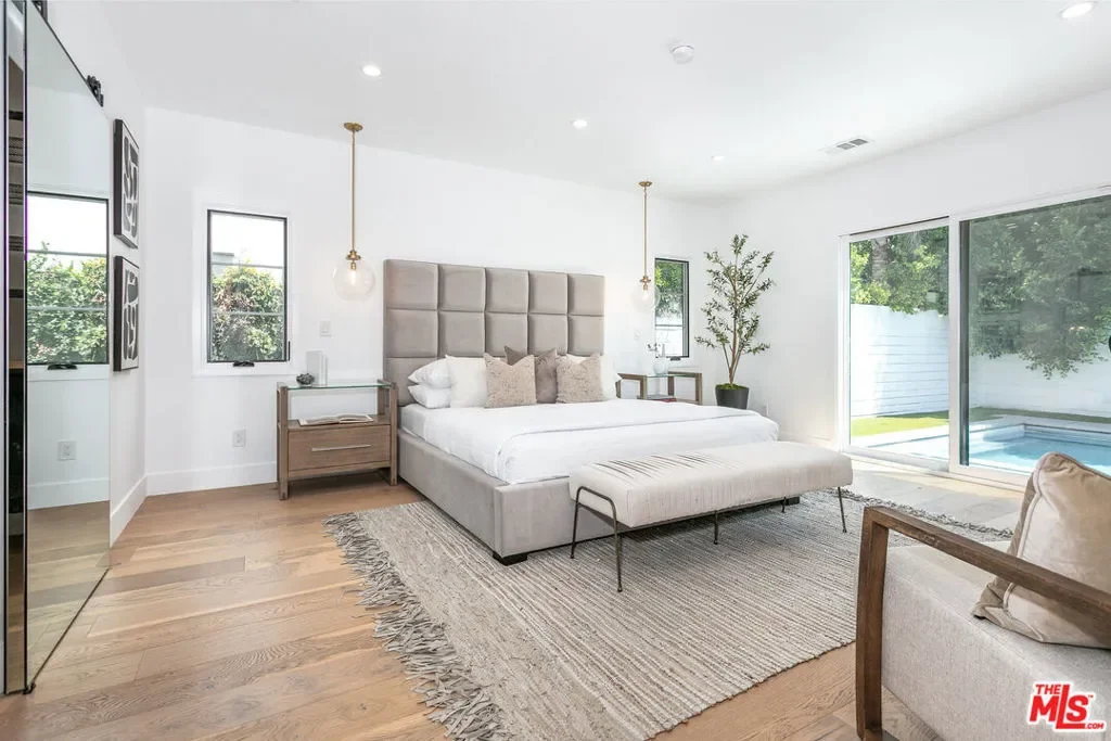 732 N Cherokee Avenue, Los Angeles, California, United States. - Photo 15