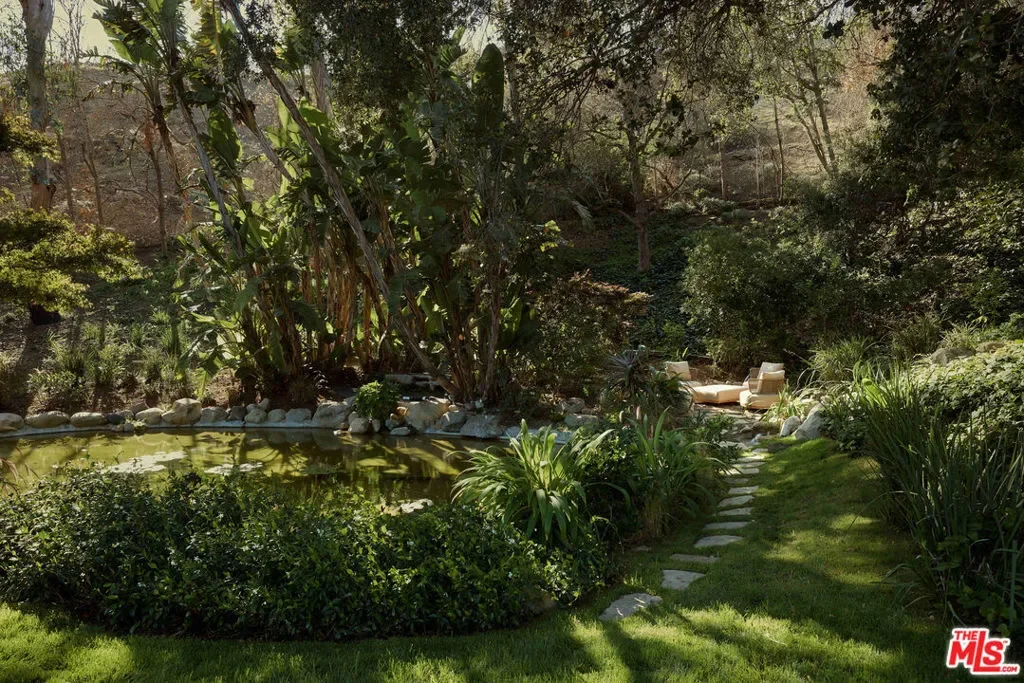 1141 Maroney Lane, Los Angeles, California, United States. - Photo 22