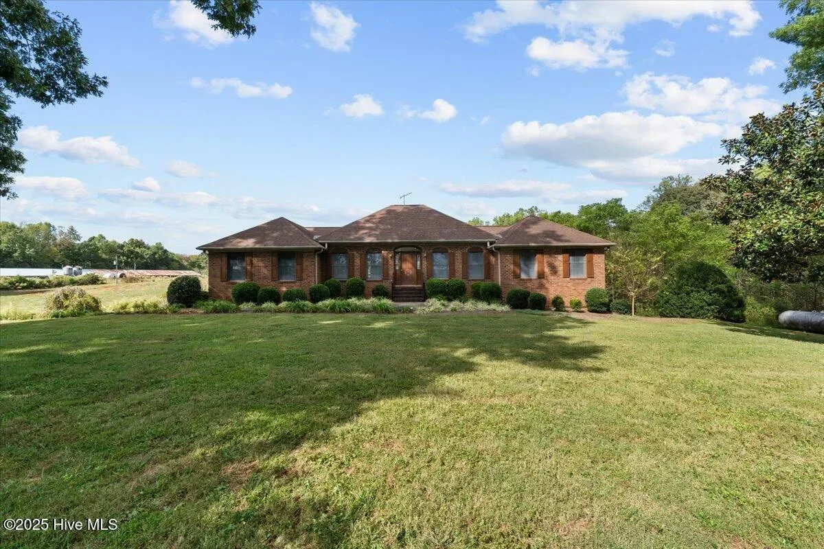 6464 Bonlee Bennett Road, Bear Creek, North Carolina, United States. - Photo 4