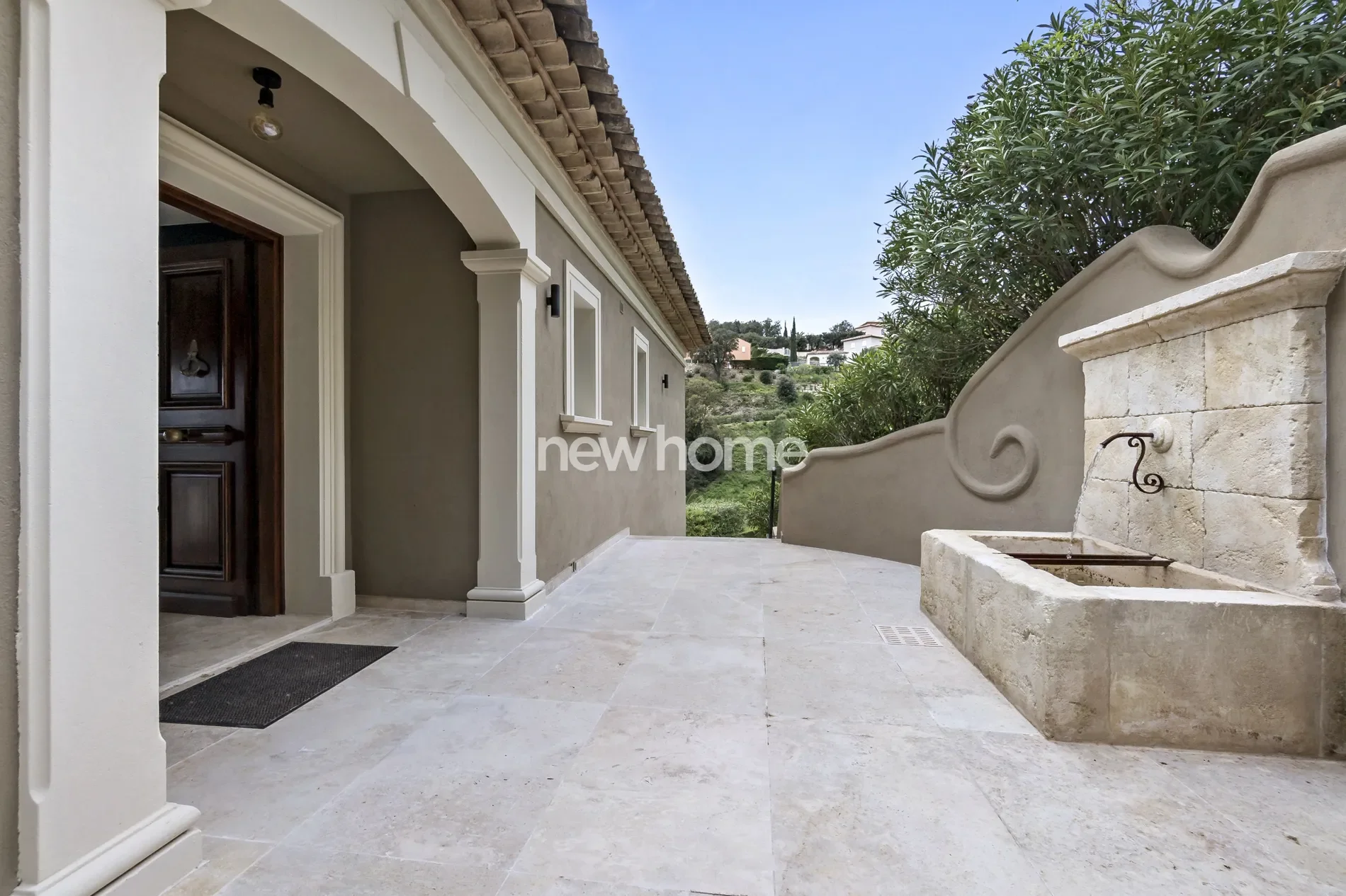 Exterior photo 10