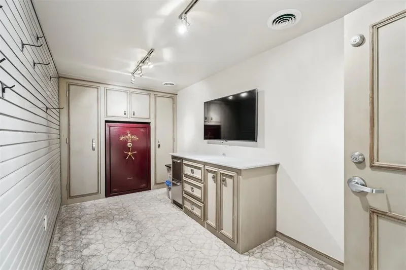 1324 NW 157th Street, Edmond, OK 73013, Edmond, Oklahoma, United States. - Photo 33