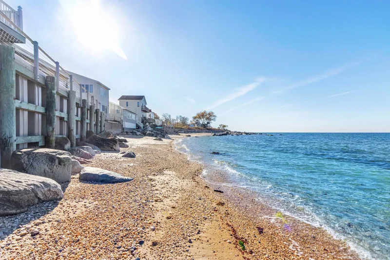 58425 Route 48 , Greenport, NY 11944, Greenport West, New York, United States. - Photo 19