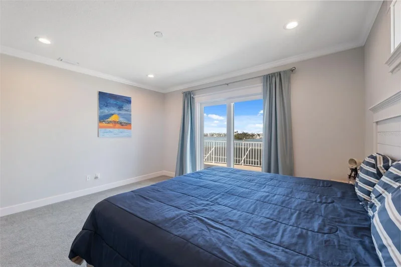 727 KEY ROYALE DRIVE, Holmes Beach, Florida, United States. - Photo 24