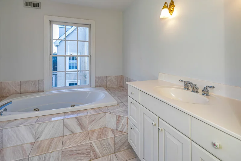 40 Governors Lane , Princeton, NJ 08540, Princeton, New Jersey, United States. - Photo 26