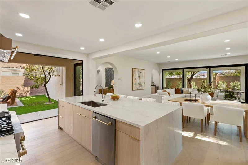 12024 Whitehills Street, Las Vegas, Nevada, United States. - Photo 16