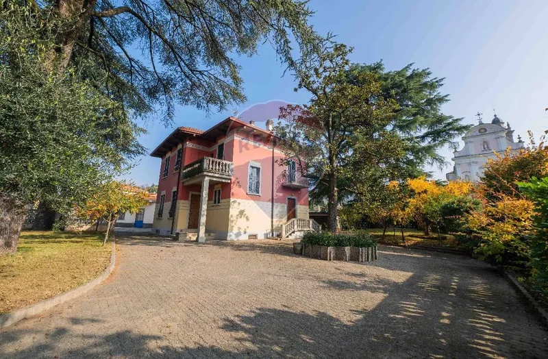 Villa singola in vendita a Carobbio degli Angeli