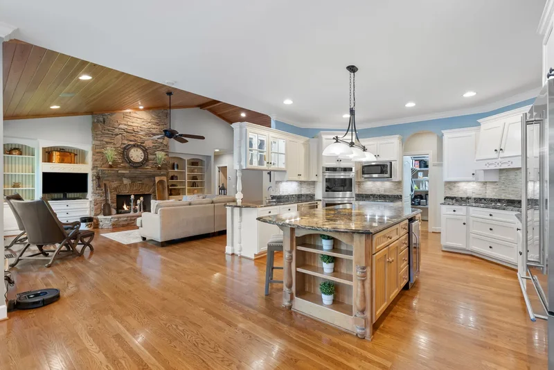 312 Shorewinds Court , Seneca, SC 29672, Seneca, South Carolina, United States. - Photo 14