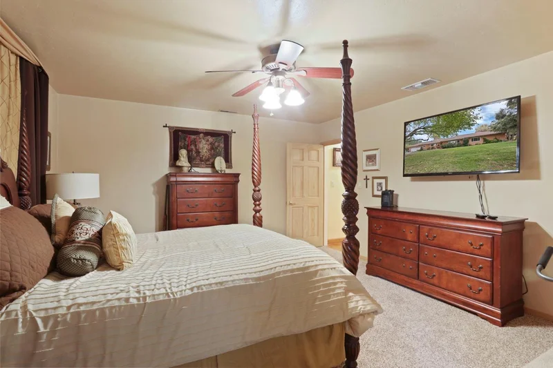 5850 W Durham Ferry, Tracy, CA 95304, Tracy, California, United States. - Photo 32