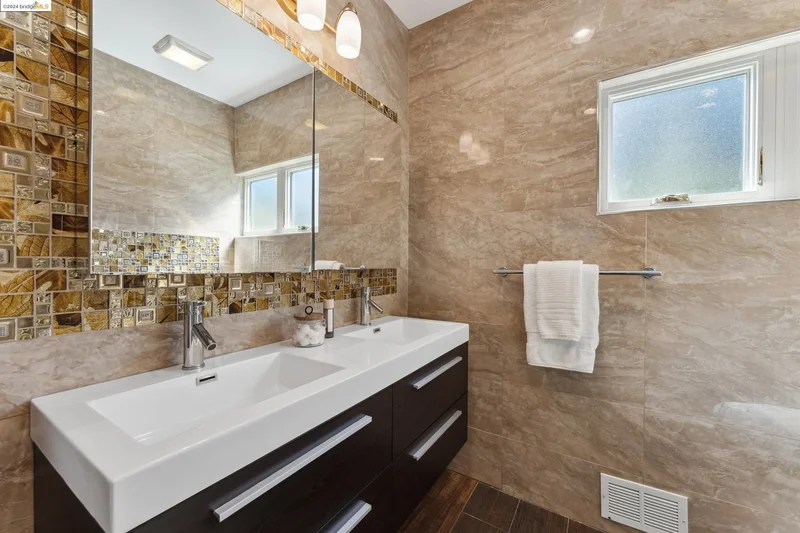 295 Scenic Ave, Oakland, California, United States. - Photo 50