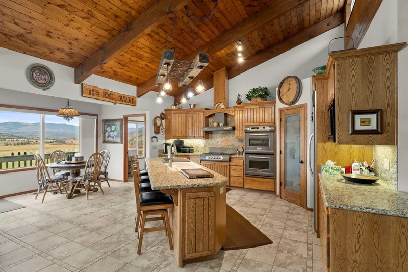 28000 SE Paulina Highway , Prineville, OR 97754, Prineville, Oregon, United States. - Photo 23