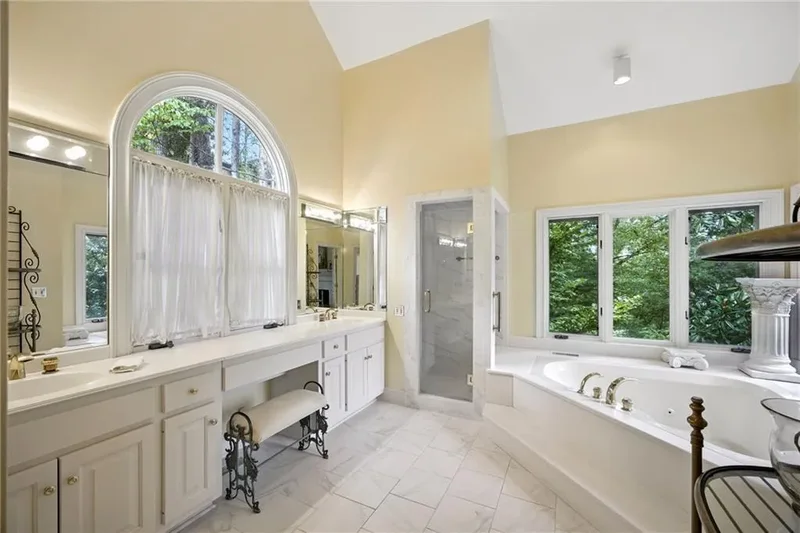 951 East Lake Drive, Gainesville, Georgia, United States. - Photo 34
