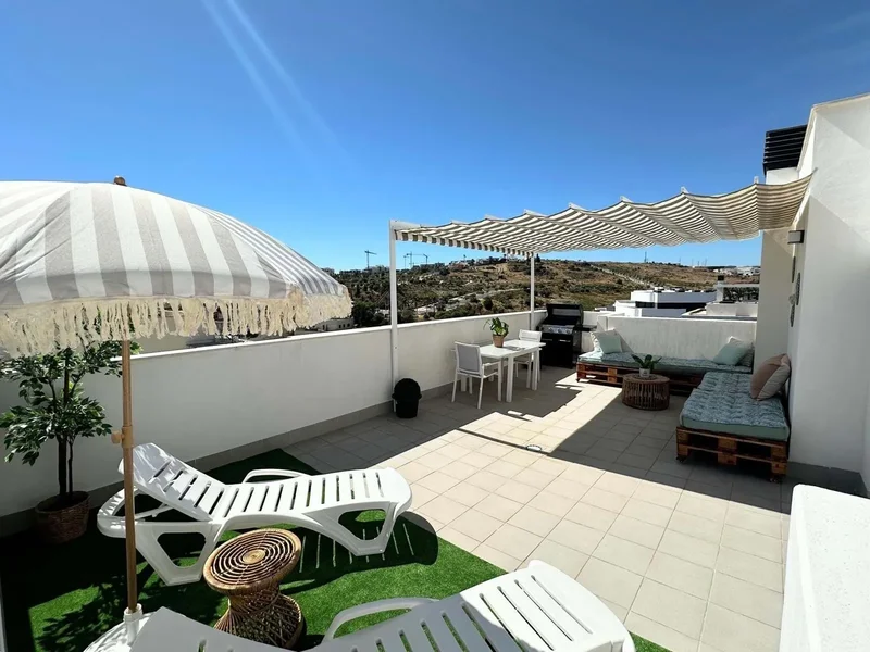 Luxury Duplex Penthouse with Panoramic Sea Views in Estepona