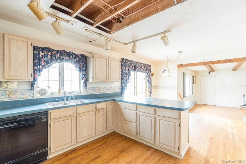 6 Coach Lantern Drive, Hopewell Junction, New York, United States. - Photo 39