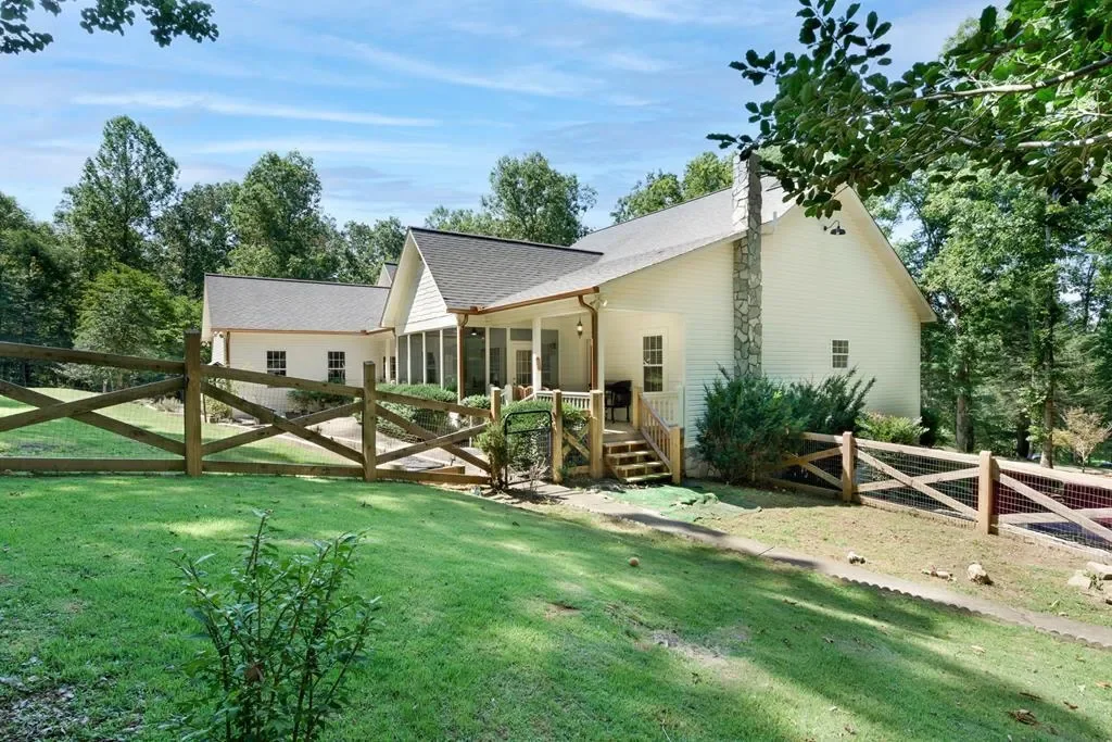 211 W Oakcrest Drive, Blue Ridge, Georgia, United States. - Photo 60