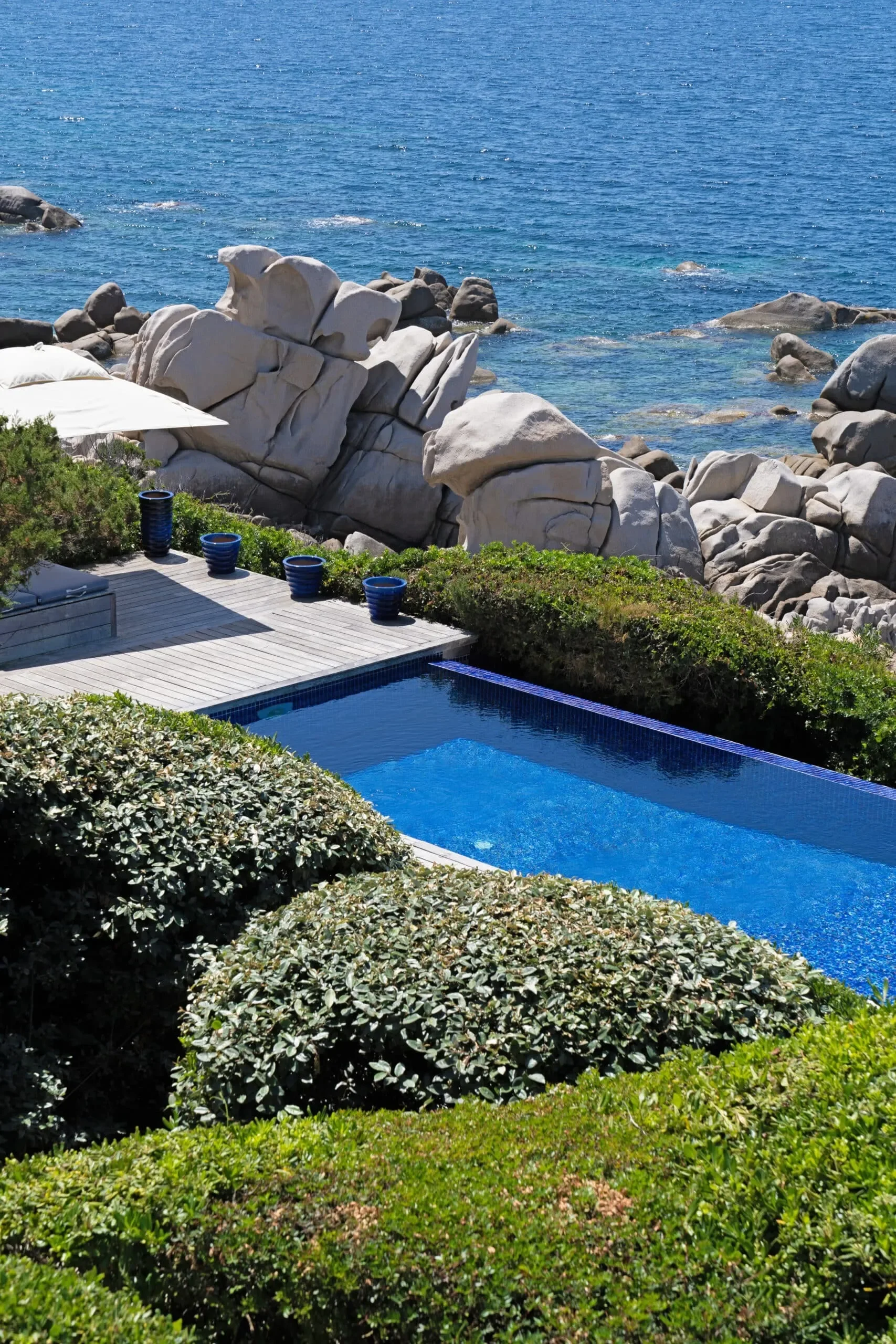 Exterior photo 6