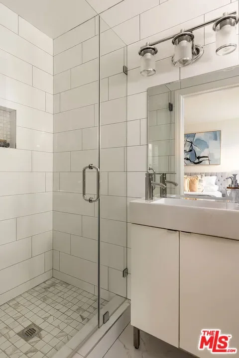 1772 S Ogden Drive, Los Angeles, California, United States. - Photo 17
