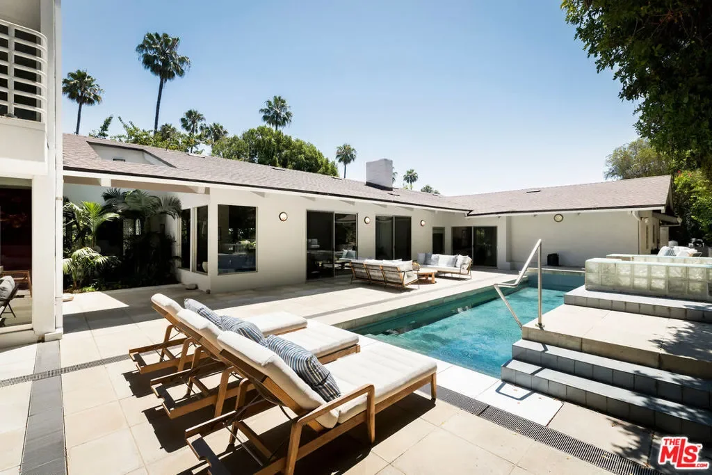 811 N Hillcrest Road, Beverly Hills, California, United States. - Photo 5