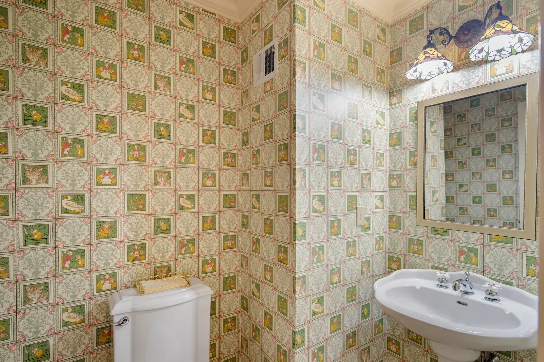 104 Ramhorne Road, New Canaan, CT 06840, New Canaan, Connecticut, United States. - Photo 14