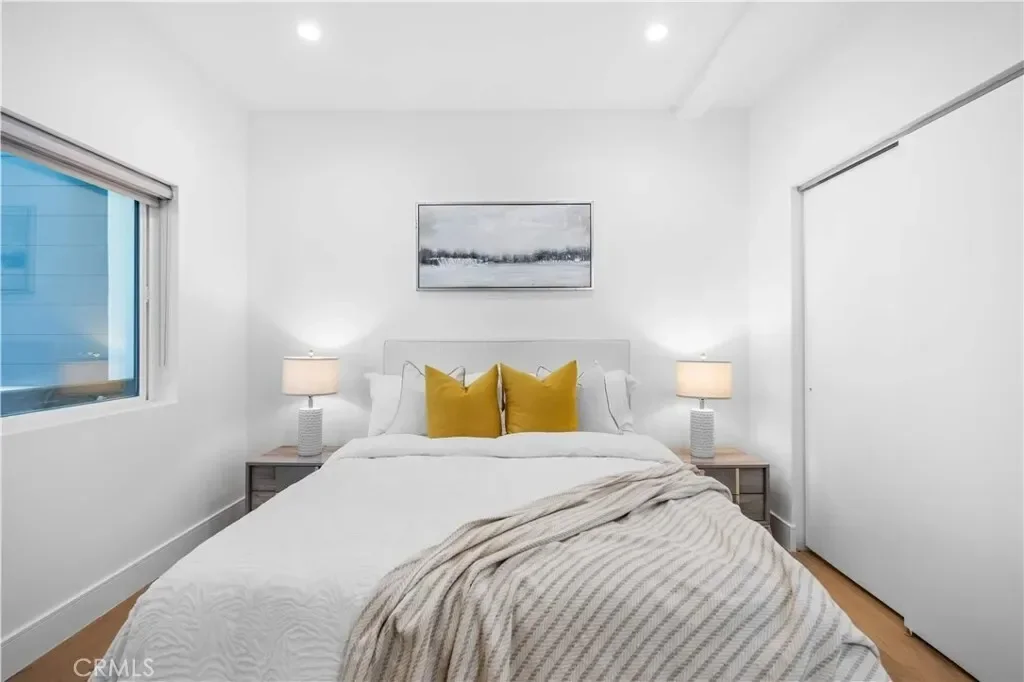 6050 E Burwood Avenue, Los Angeles, California, United States. - Photo 18