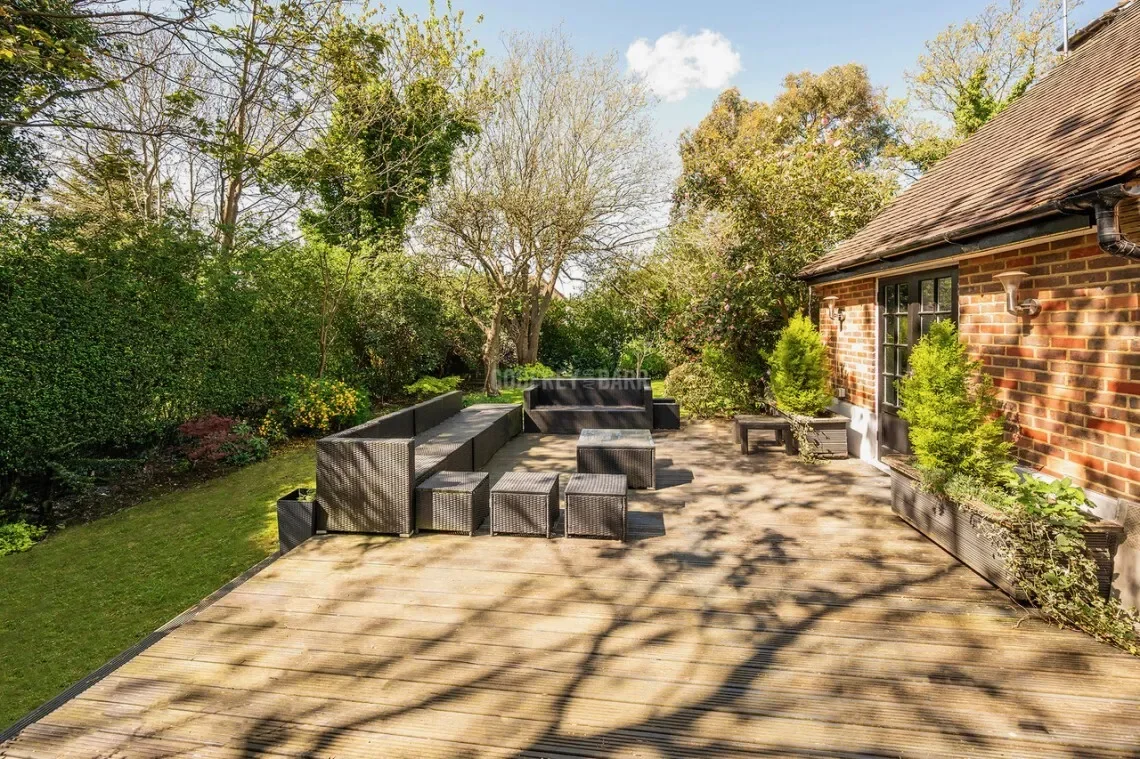 maurice walk, hampstead garden suburb, London, England, United Kingdom. - Photo 7