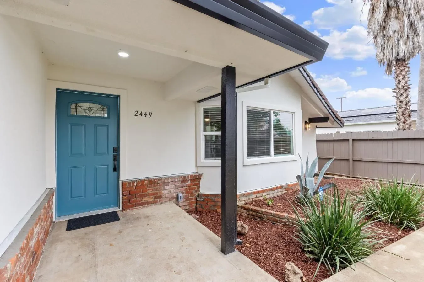 2449 Empress Street, Sacramento, California, United States. - Photo 2