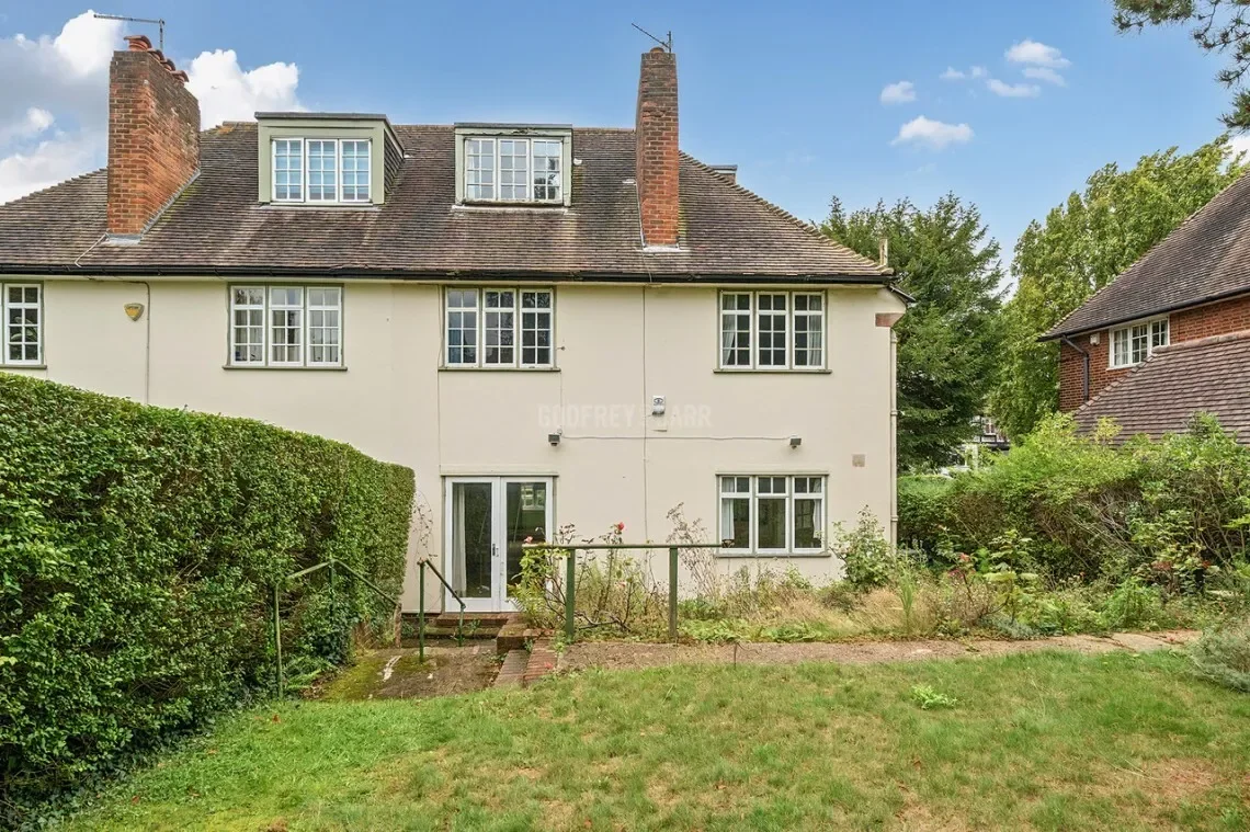 Deansway Hampstead Garden Suburb N2, London, England, United Kingdom. - Photo 7