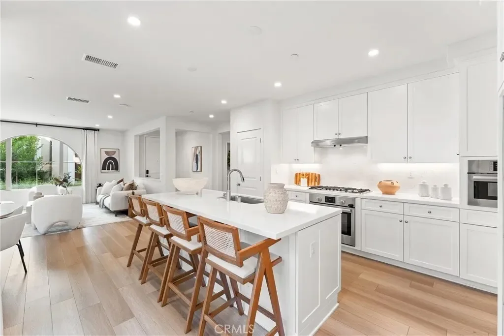 136 Newburry, Irvine, California, United States. - Photo 8