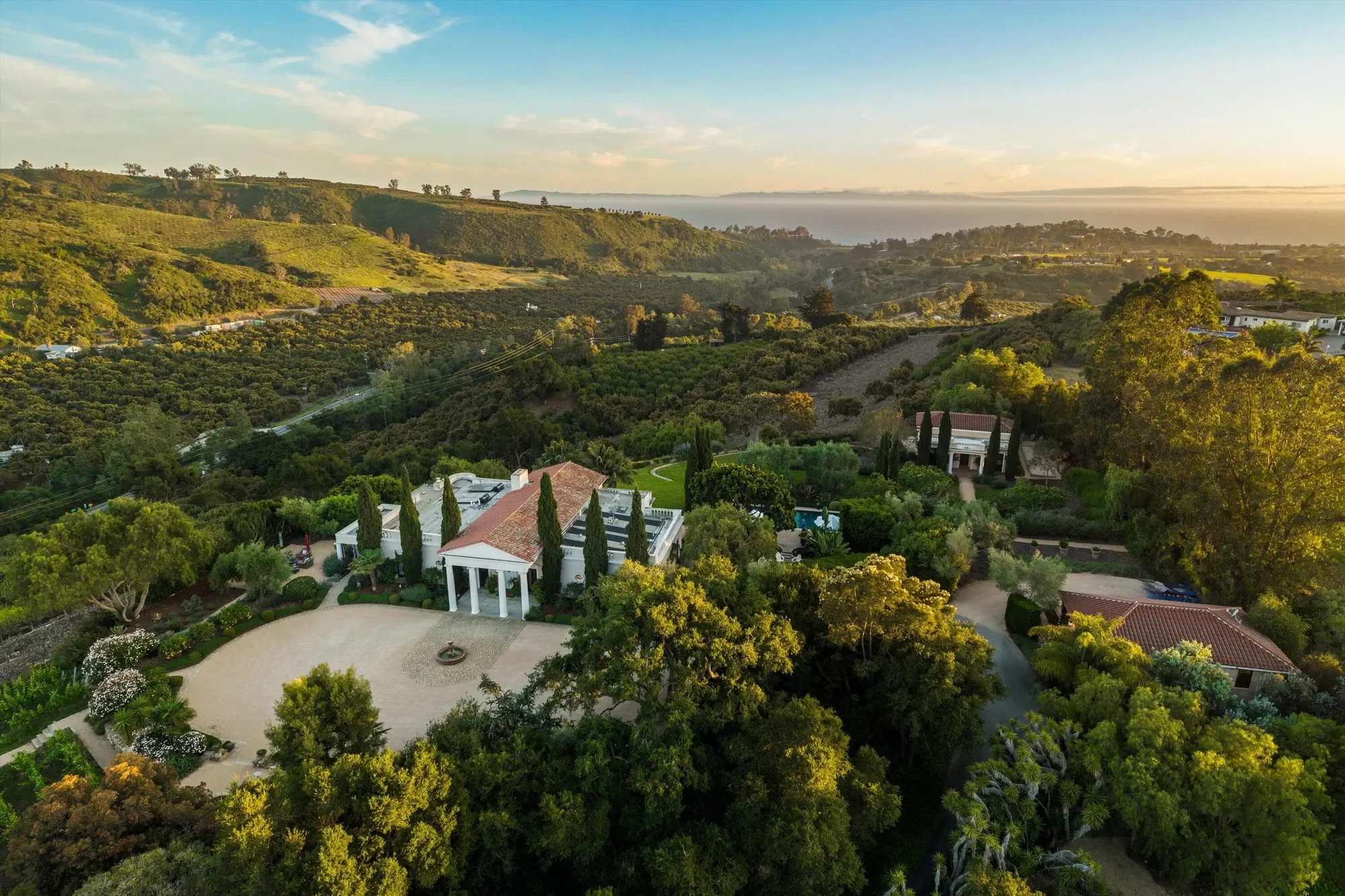 7200 Casitas Pass Road, Carpinteria, California, United States. - Photo 32