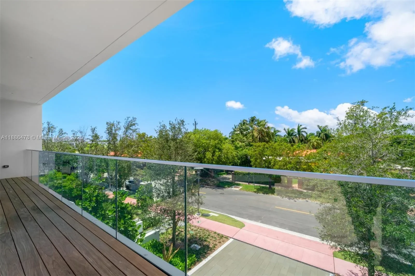 1011 W 48th St 8, Miami Beach, Florida, United States. - Photo 29