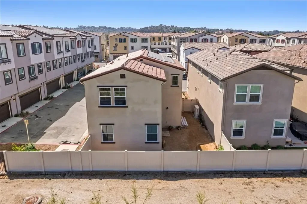 4398 Cadence Way, Oceanside, California, United States. - Photo 35
