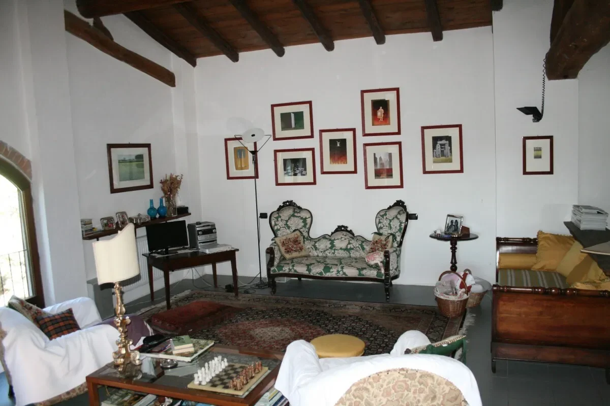 Gallery photo 1