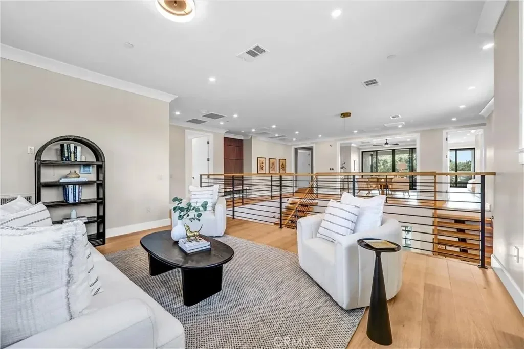 330 Arbolada Drive, Arcadia, California, United States. - Photo 26