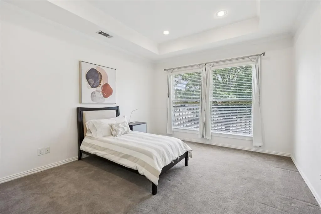 6065 Dilbeck Lane, Dallas, Texas, United States. - Photo 26