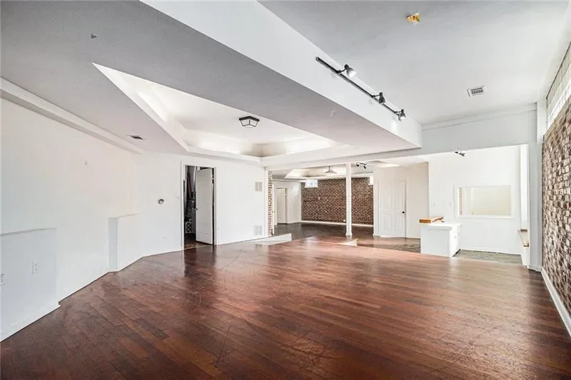 Gallery photo 4
