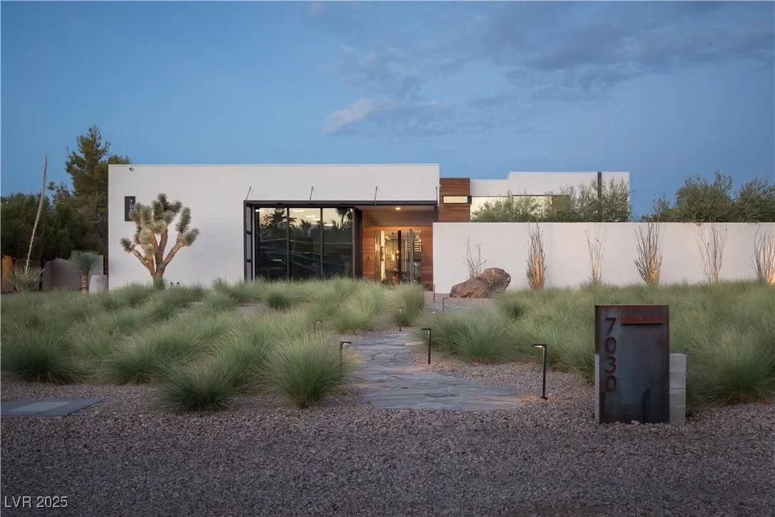 7030 SCHIRLLS Street, Las Vegas, Nevada, United States. - Photo 4