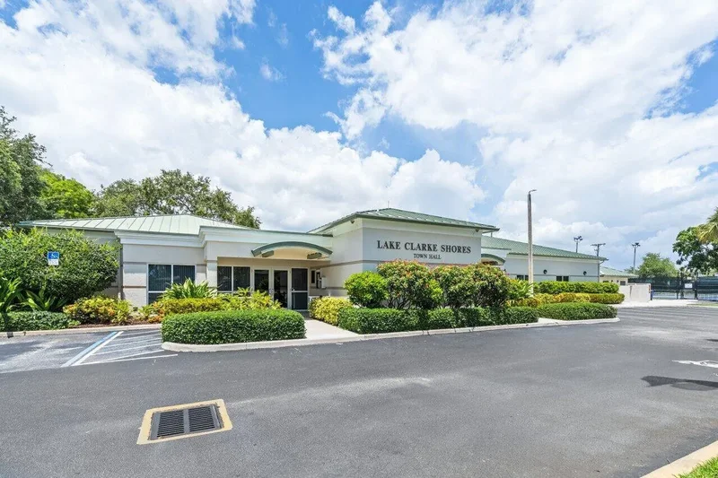 7150 W Lake Drive, West Palm Beach, Florida, United States. - Photo 59