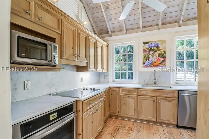 30 Beach Lagoon Road E, Hilton Head Island, SC, 29928, USA, Hilton Head Island, South Carolina, United States. - Photo 5