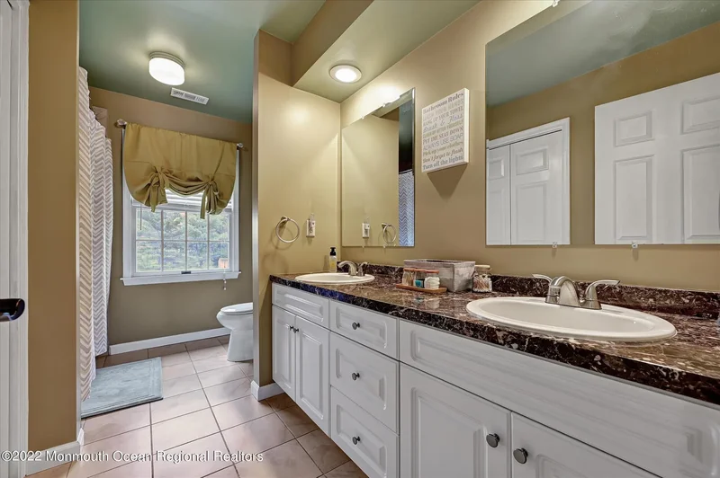 26 Saddlebrook Road, Millstone, New Jersey, United States. - Photo 59